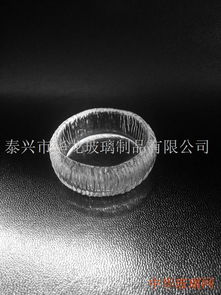 光影與匠心 玻璃蠟燭臺(tái)的工藝之美